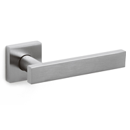 BLADE Door Handle With Yale Key Hole - 